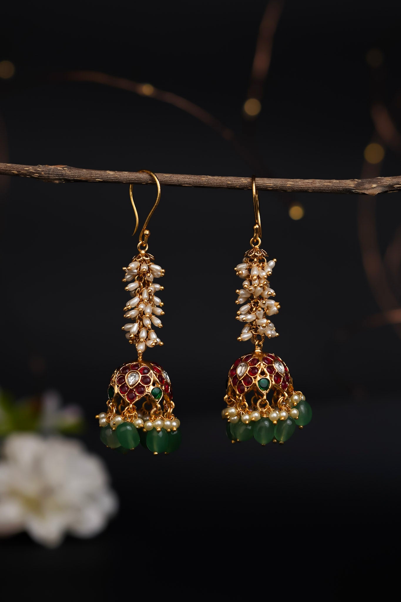 KEMPU JHUMKAS