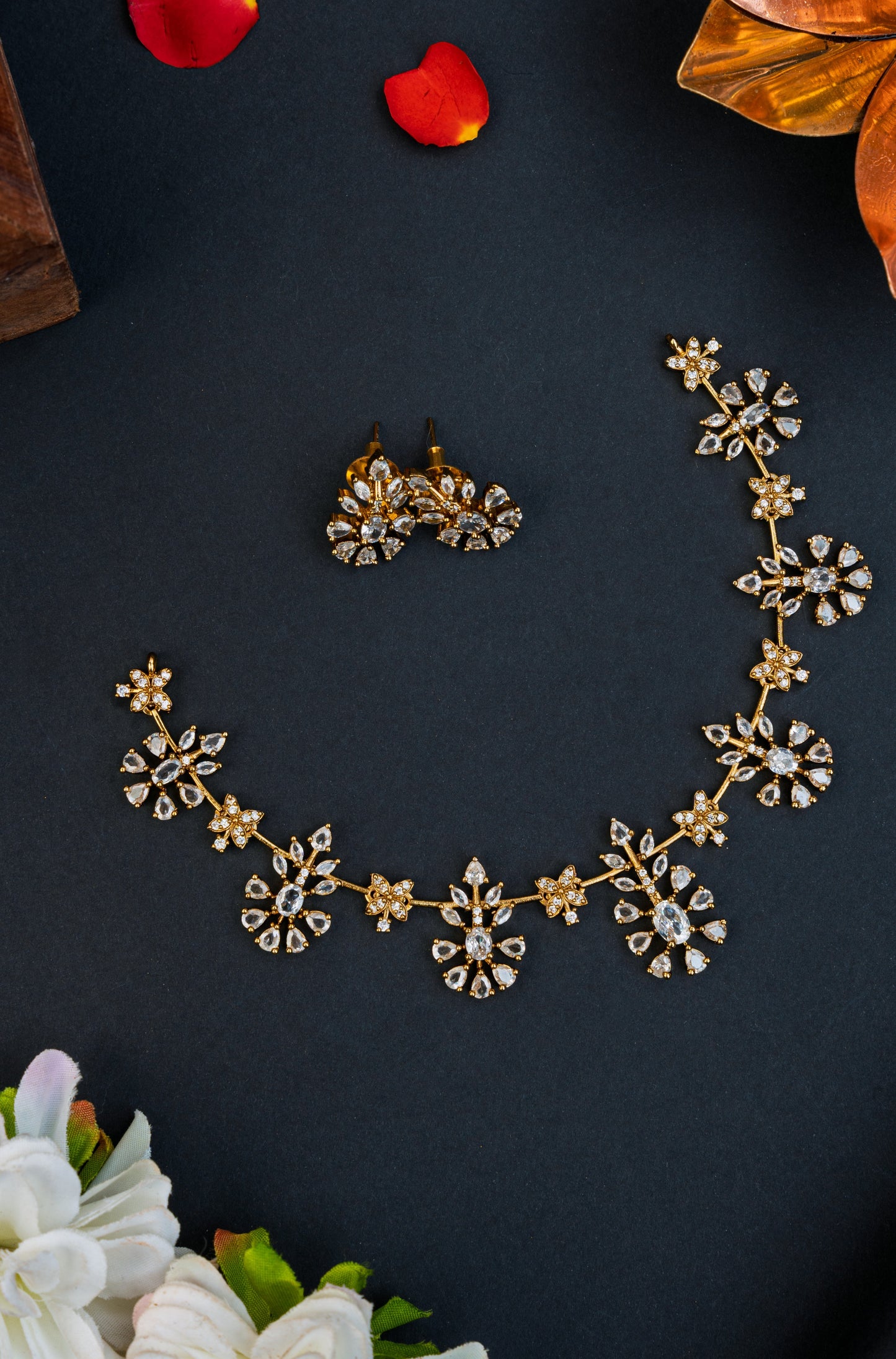 DIAMOND LOOKALIKE NECKSET