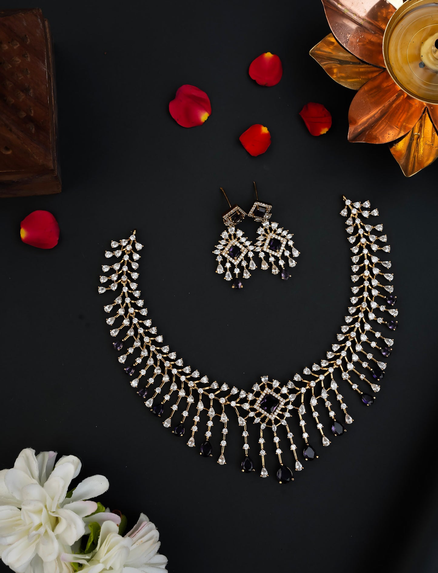 DIAMOND LOOKALIKE NECKSET