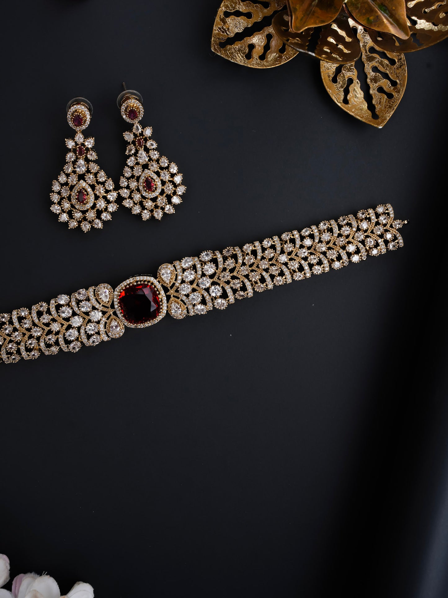 STATEMENT CHOKER (RED)