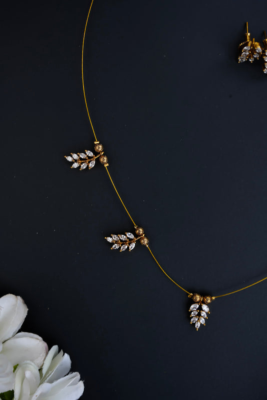INVISIBLE NECKSET (LEAF)