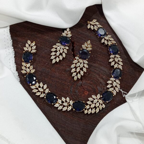 LEAF NECKSET (PURPLE)