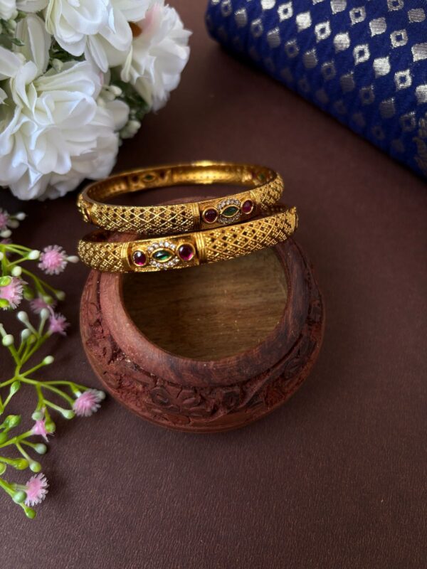 GOLD LOOKALIKE BANGLES - Image 2