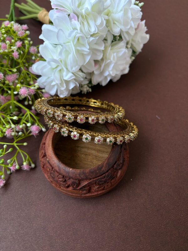 AD STONE BANGLES - Image 2