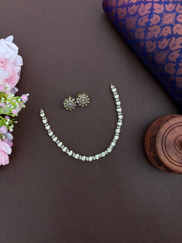 MOISSANITE NECKSET (SINGLE LAYER)