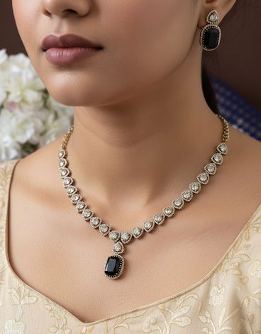 MOISSANITE NECKSET (PURPLE)