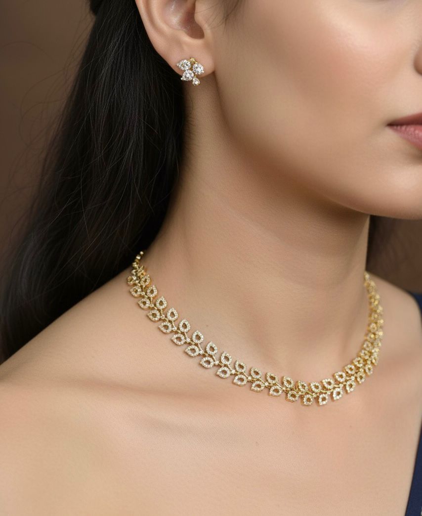 LEAF DIAMOND LOOKALIKE NECKSET