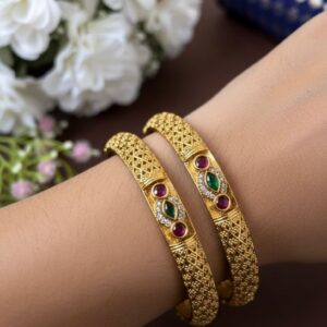 GOLD LOOKALIKE BANGLES